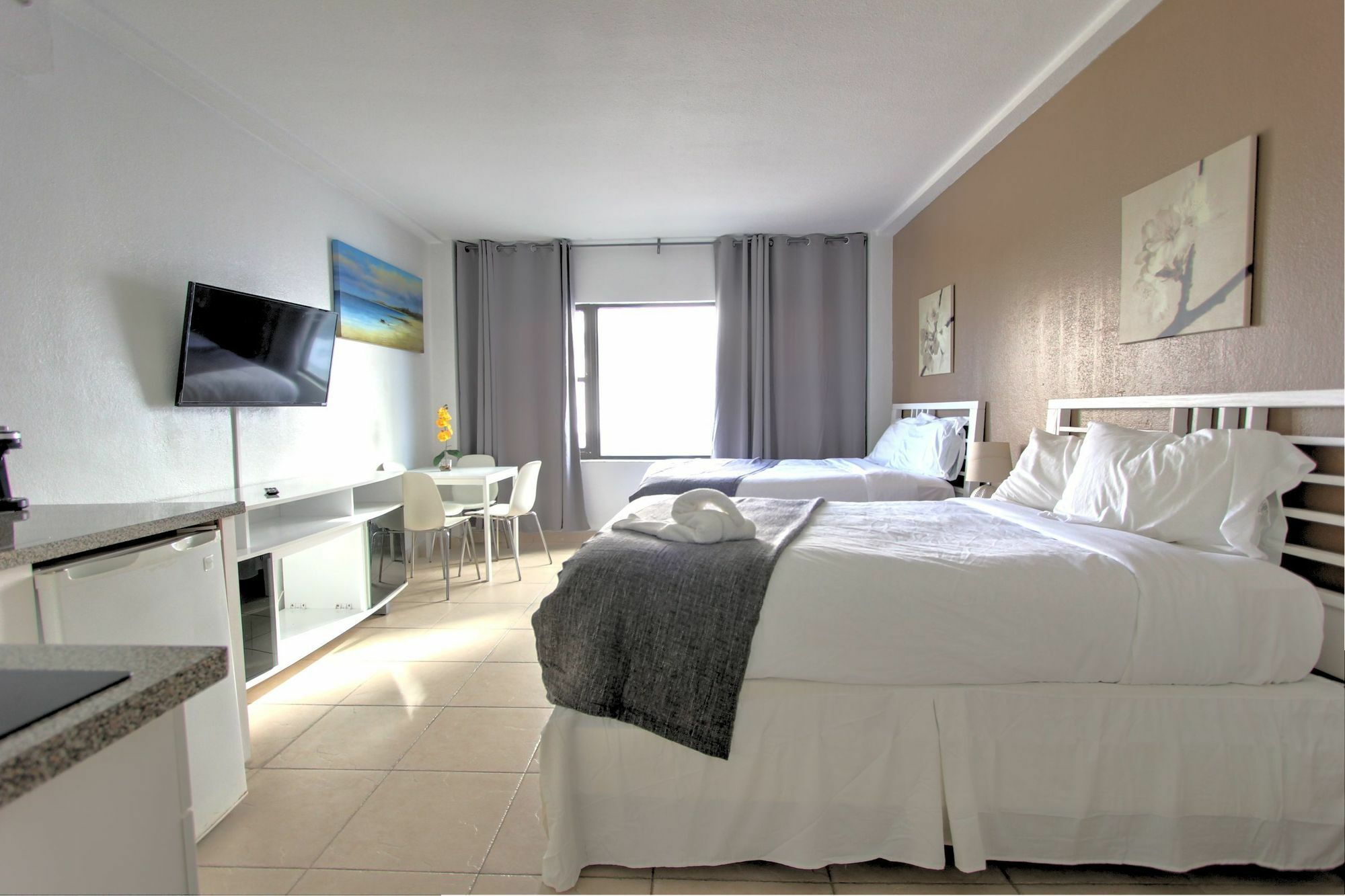 Private Apartments At The Casablanca Miami Beach Luaran gambar