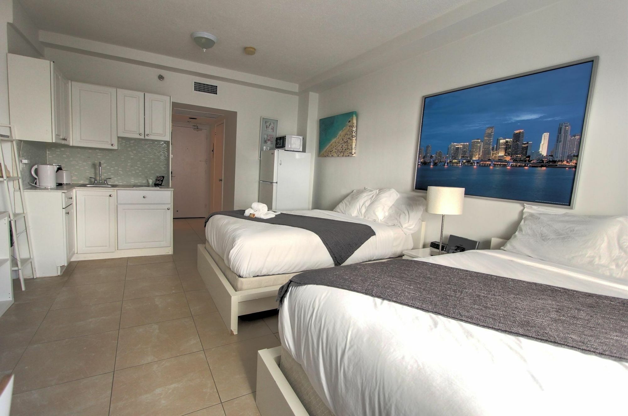 Private Apartments At The Casablanca Miami Beach Luaran gambar