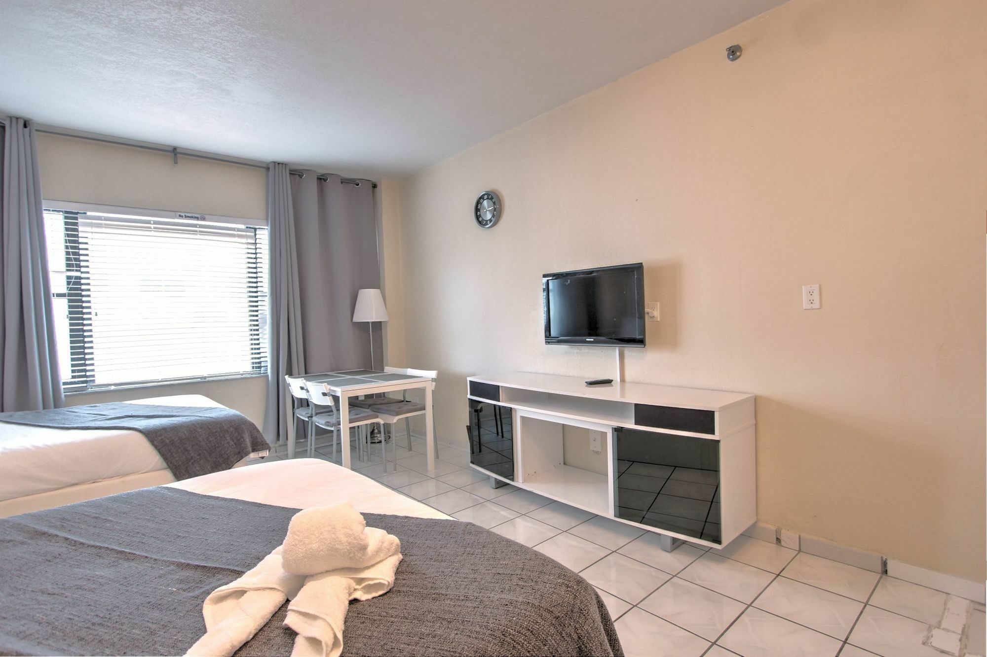 Private Apartments At The Casablanca Miami Beach Luaran gambar