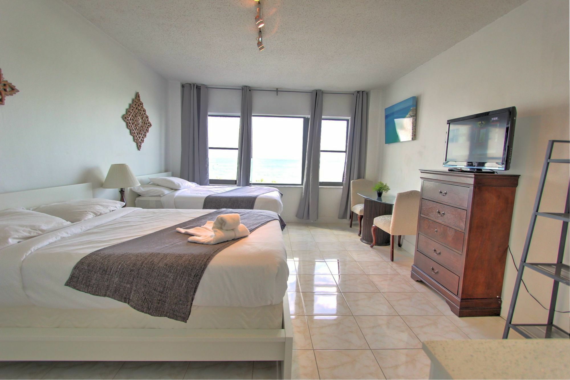Private Apartments At The Casablanca Miami Beach Luaran gambar