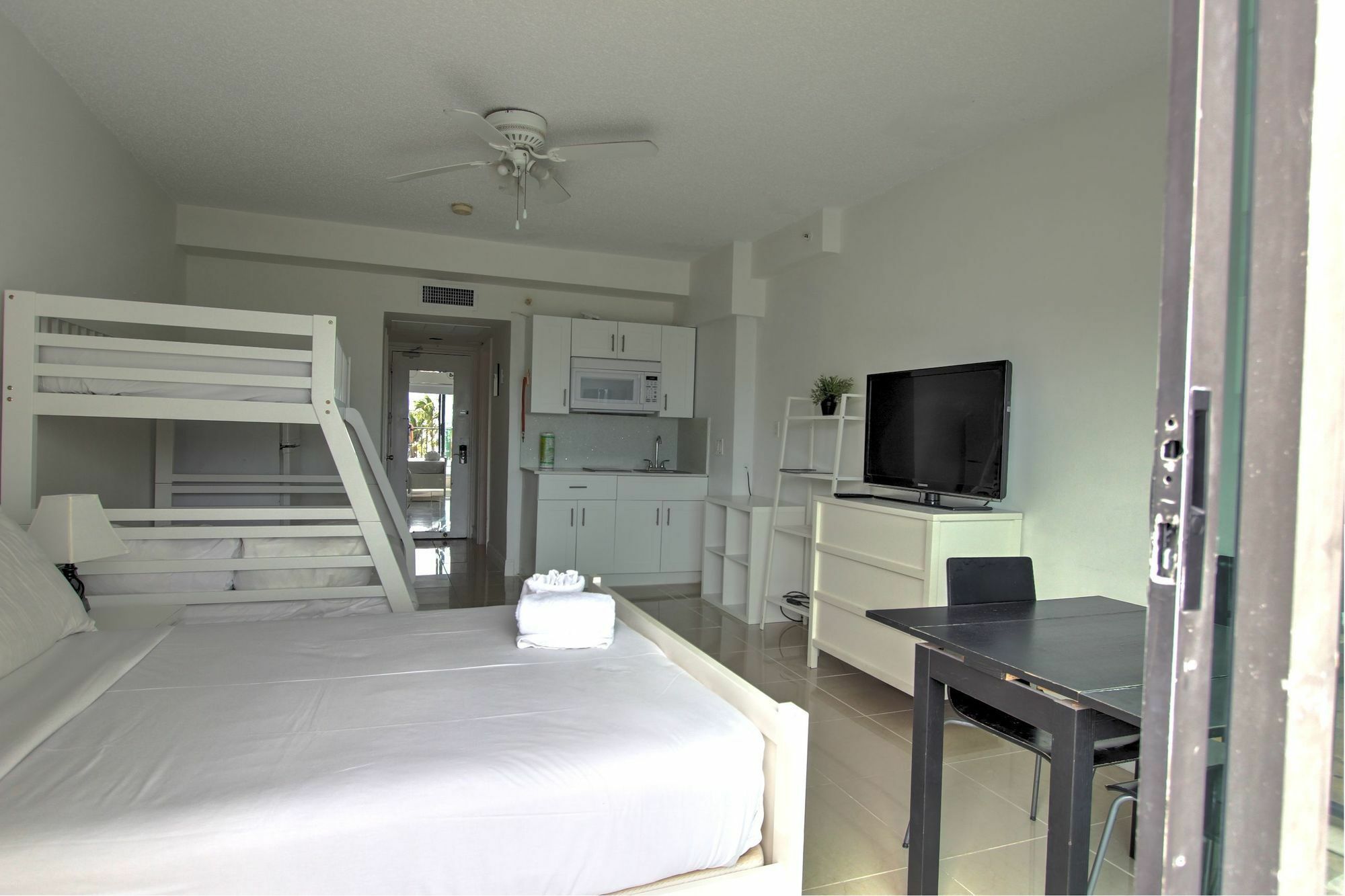 Private Apartments At The Casablanca Miami Beach Luaran gambar
